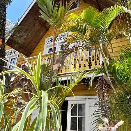 בוקס דל טורו Charming Yellow Houses Loft-Style Apartment מראה חיצוני תמונה